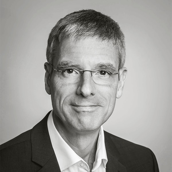 Dr. Bernd-Josef Schäfer (CEO)