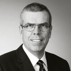 Dr.-Ing. Wilhelm Eckert (COO)